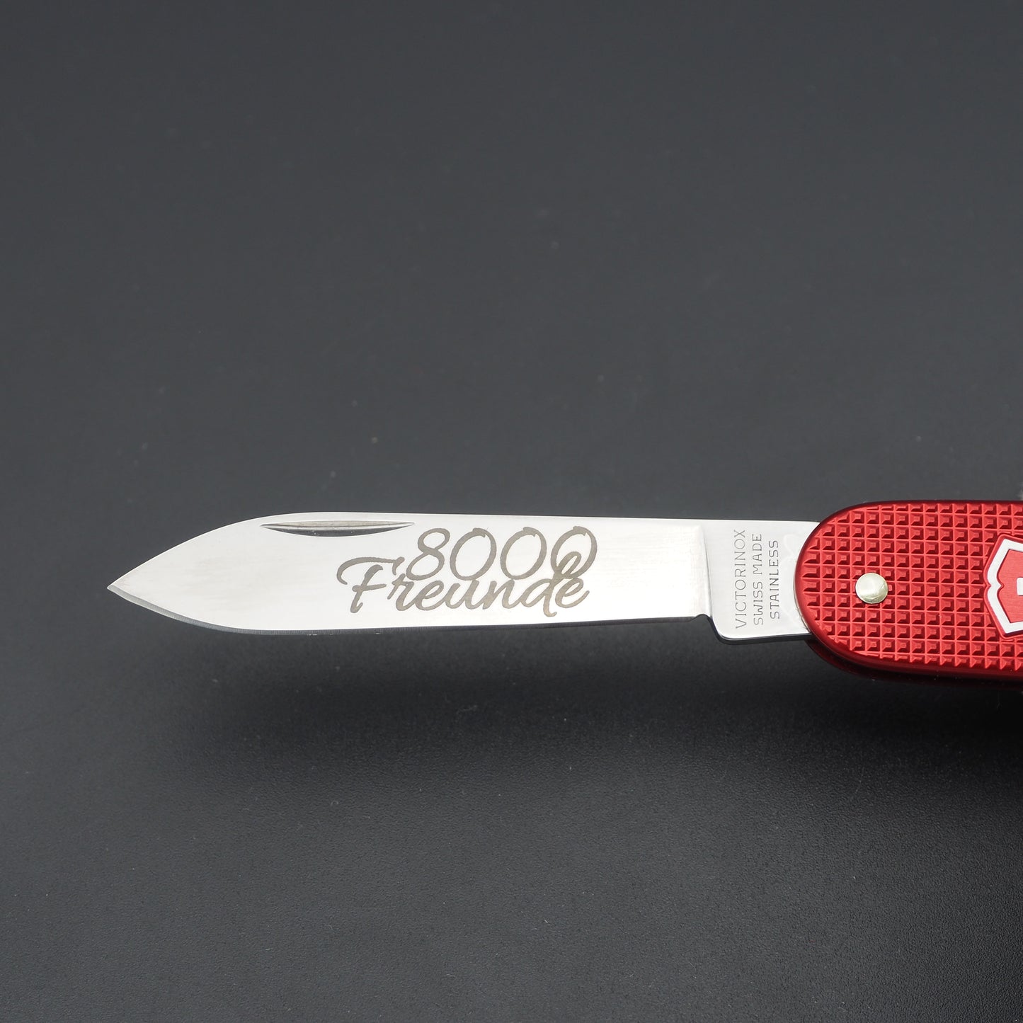 Victorinox Bantam VF 84mm Alox Red 8000 Freunde Edition (no Box)