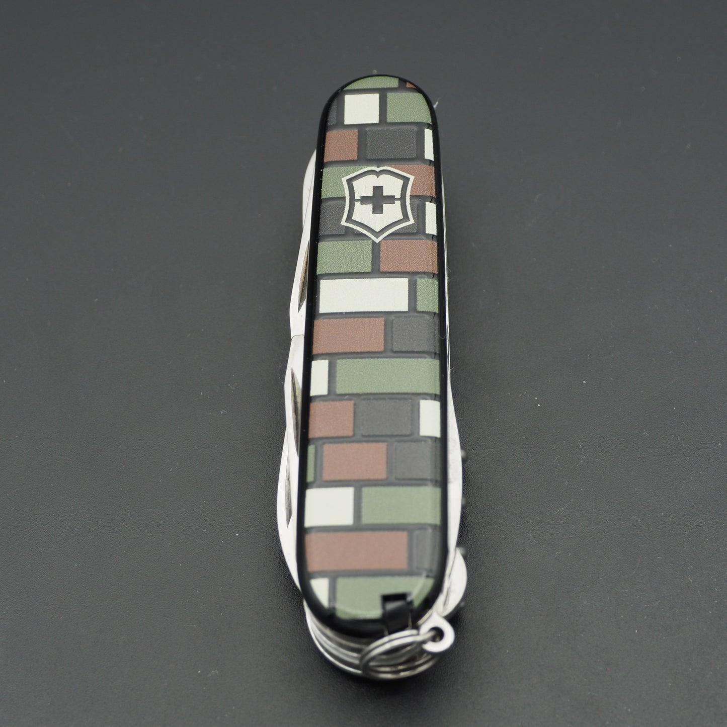 Victorinox "Bricks" Camouflage Huntsman 91mm 3D Haptic Print The Sharp Knife Club Edition (no Box)