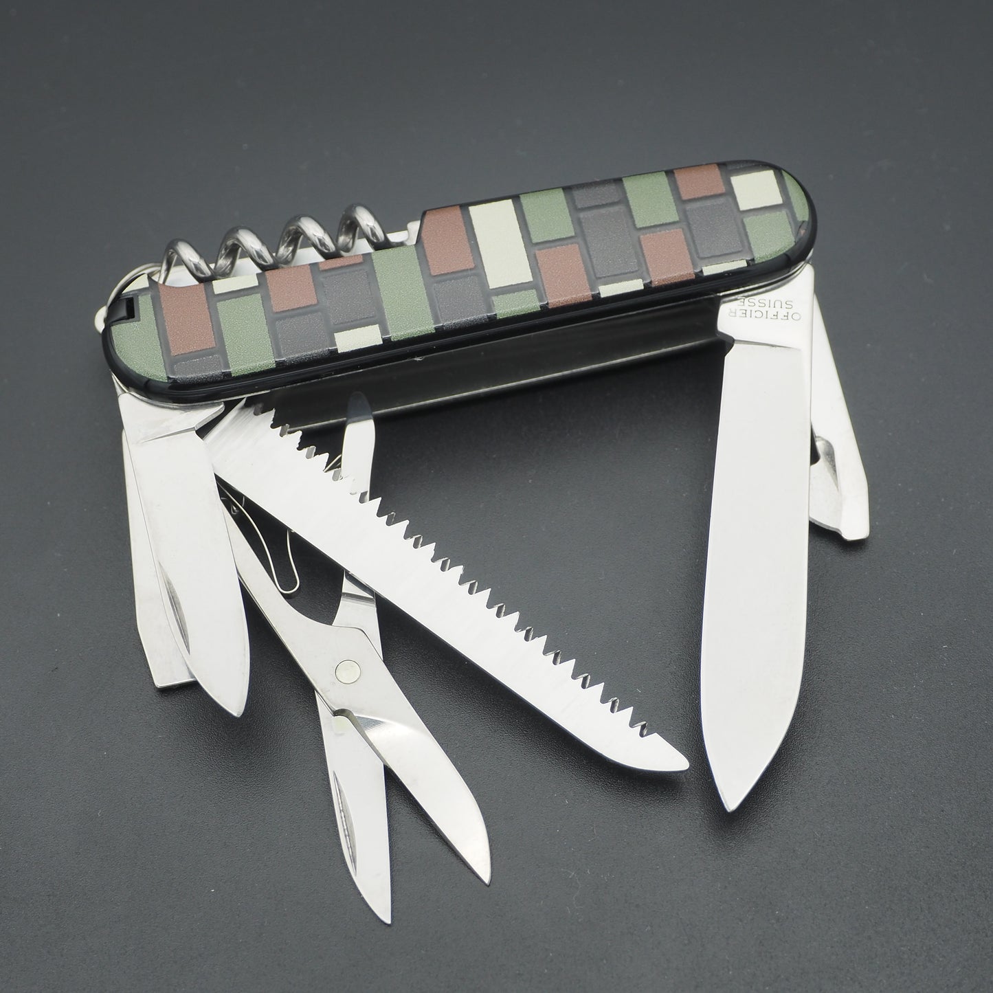 Victorinox "Bricks" Camouflage Huntsman 91mm 3D Haptic Print The Sharp Knife Club Edition (no Box)