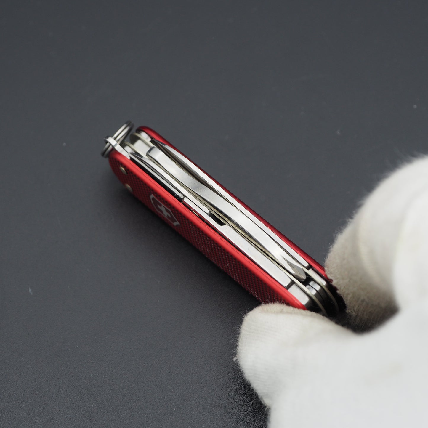 Victorinox MiniChamp Red (NEW) (Victorinox on the back scale)