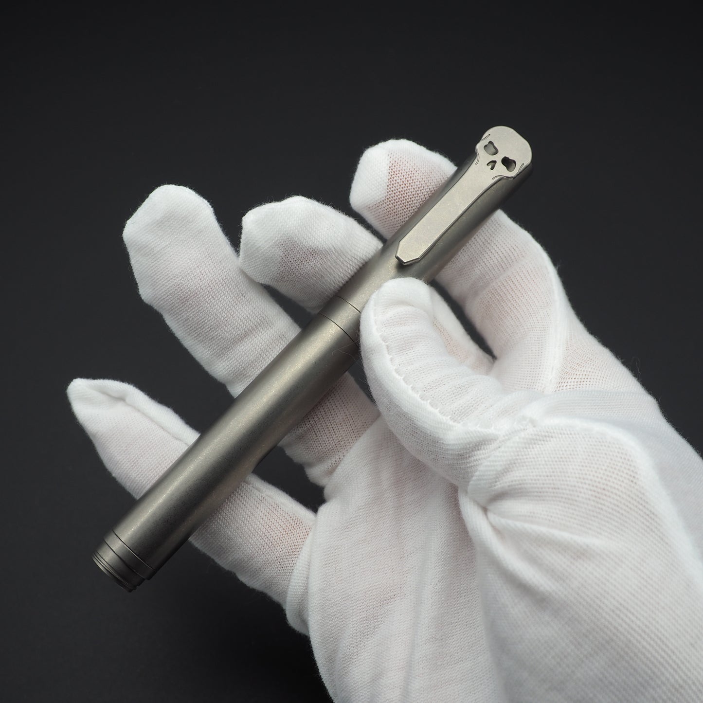 Verkaufe Chavez Knives Twist Pen (slightly used)