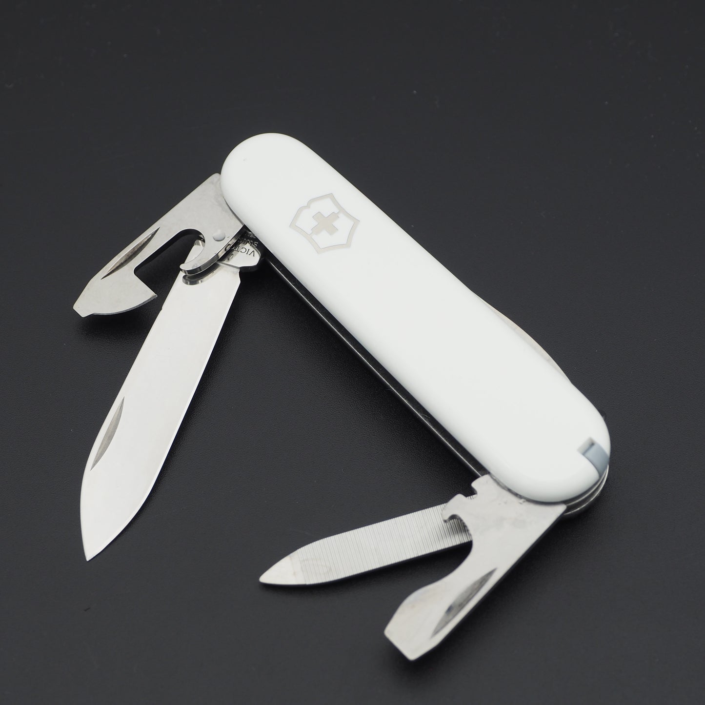 Victorinox Sportsman White/Black Bicolor 84mm DISCONTINUED New Old Stock without Keyring