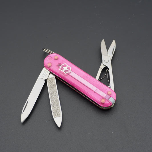 Victorinox Rose Edition Classic eingestellt