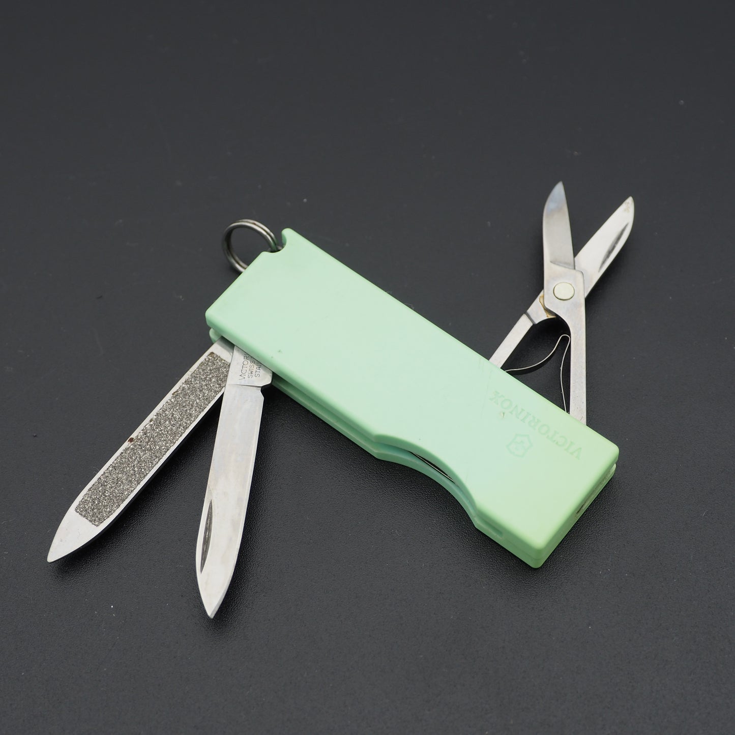 Victorinox Tomo light green