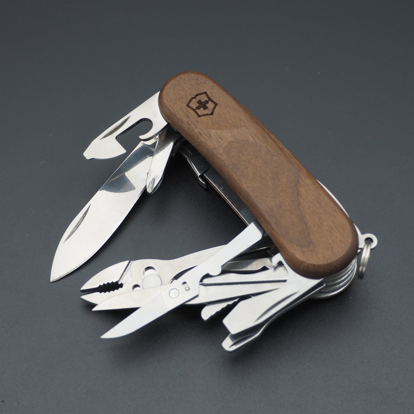 Victorinox EvoWood S557 Walnut