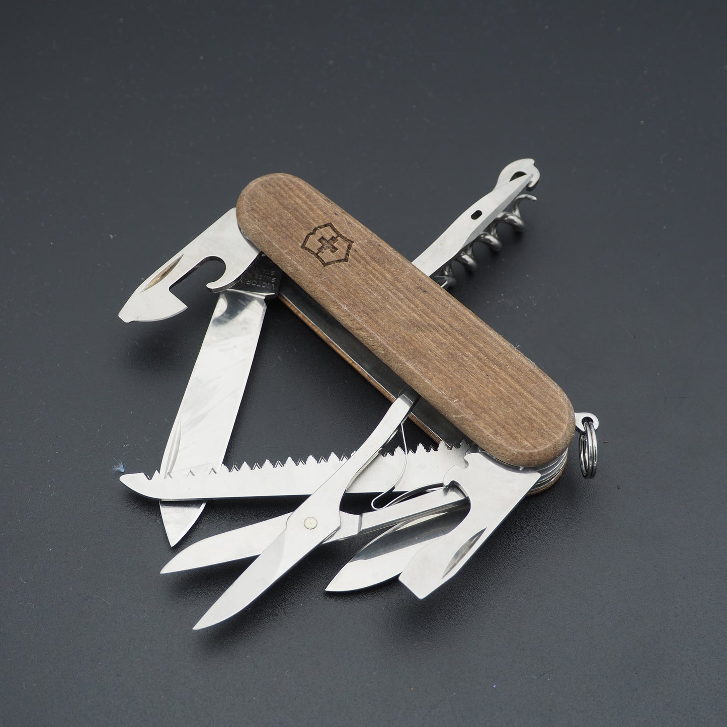 Victorinox Huntsman 1.3713 (USED)