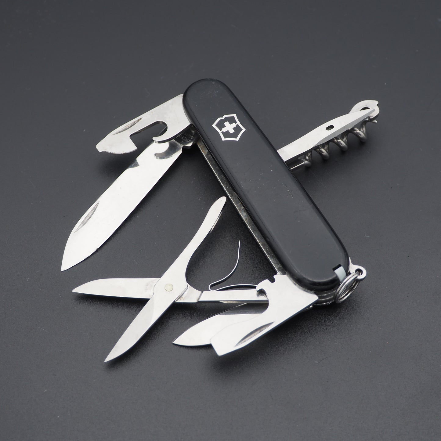 Victorinox Swiss Army Knife – Premium Multi-Tool The Sharp Knife