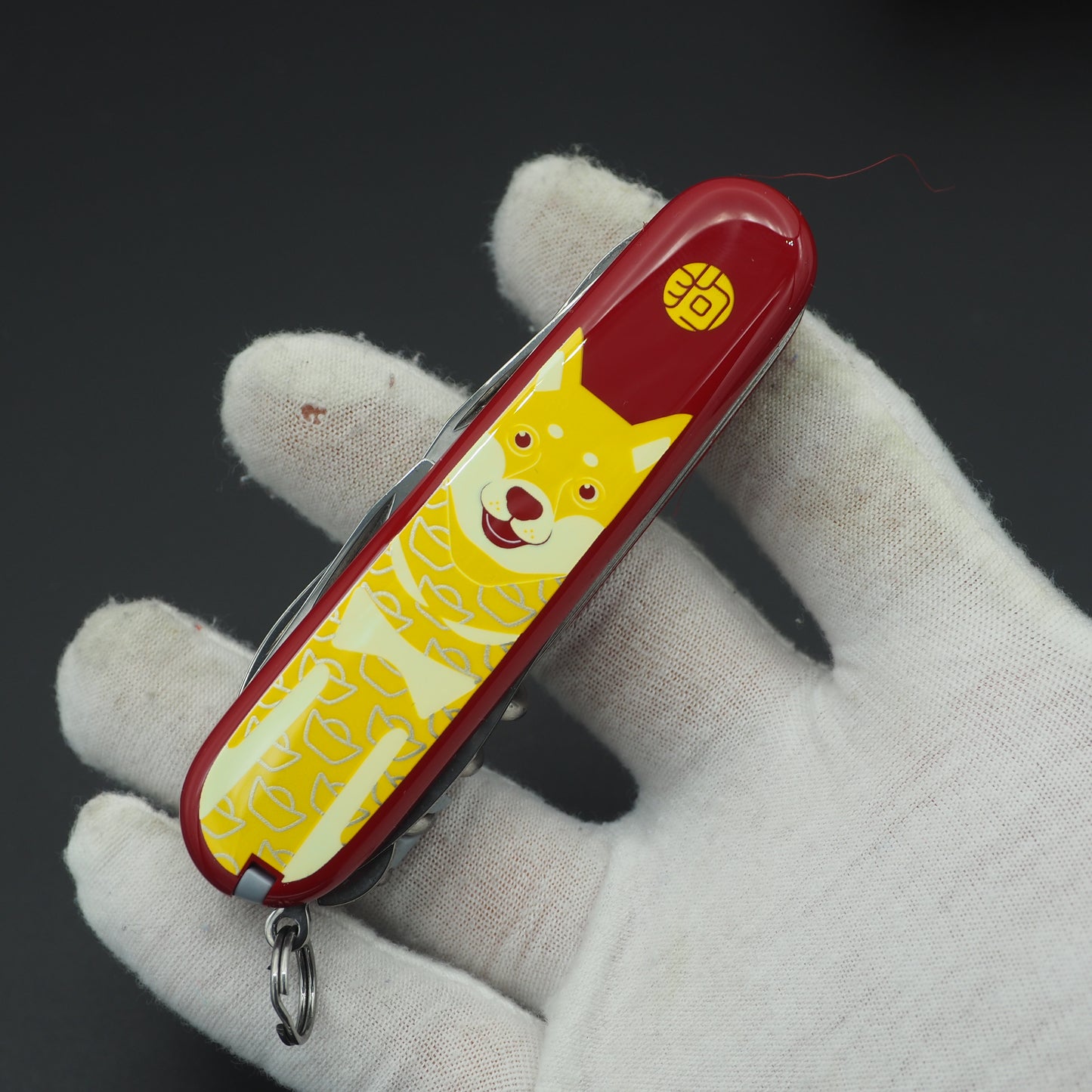 Victorinox Huntsman 2018 Year of the Dog 1.3714.E7 Number: 4172/8888 (NEW)