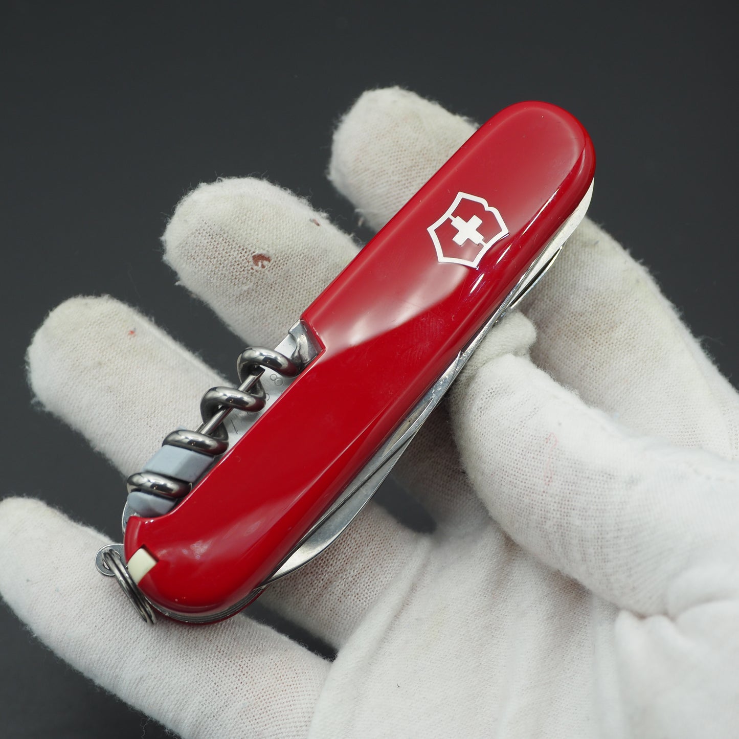 Victorinox Huntsman 2018 Year of the Dog 1.3714.E7 Number: 4158/8888 (NEW)