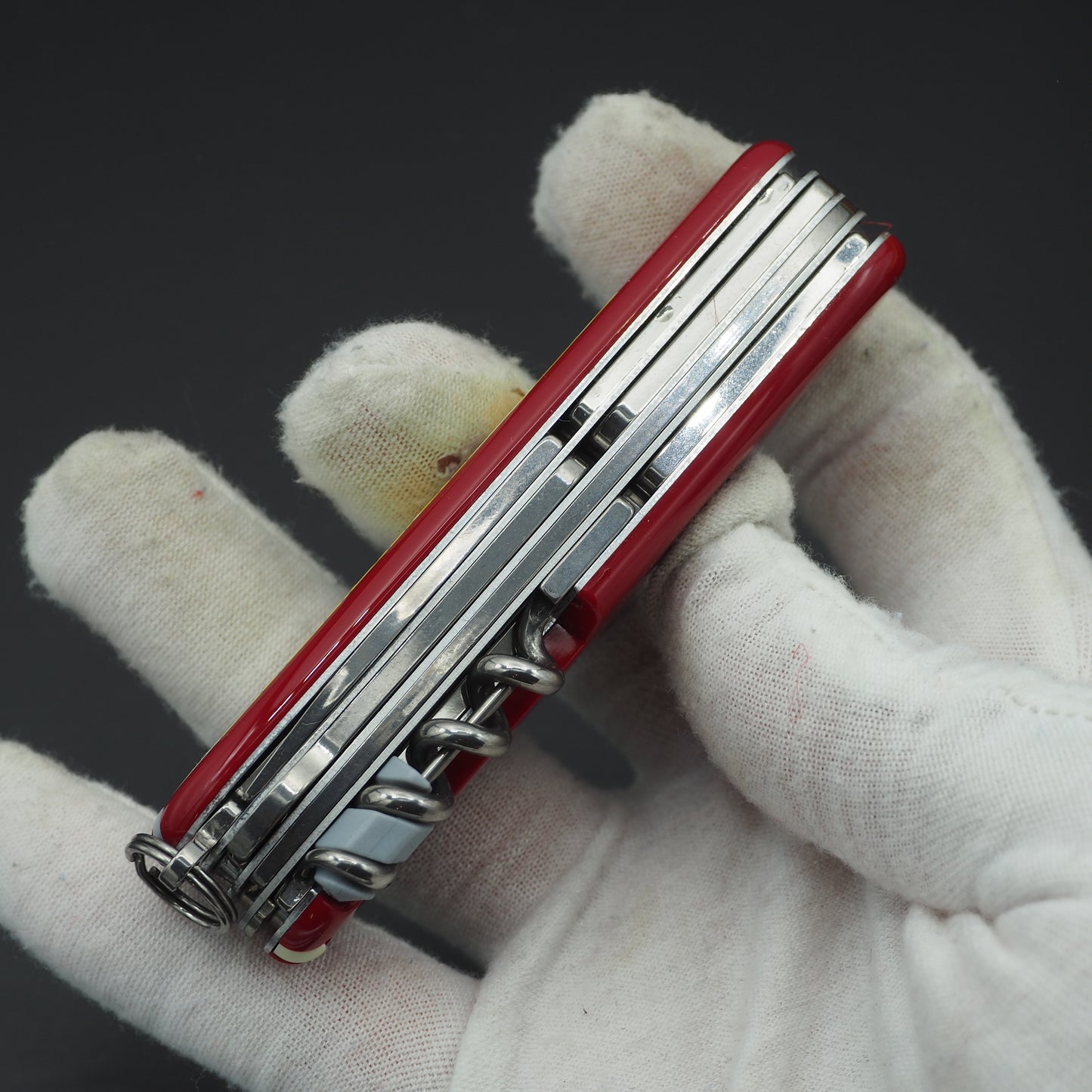 Victorinox Huntsman 2018 Year of the Dog 1.3714.E7 Number: 4158/8888 (NEW)