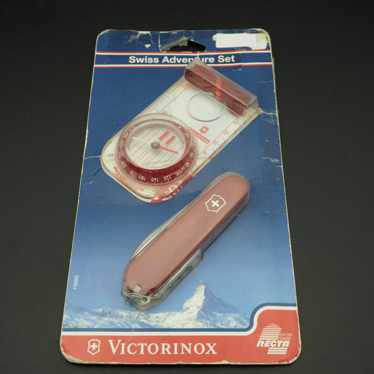 Victorinox Adventure Set 4.30.12 (NEW) (damaged box)