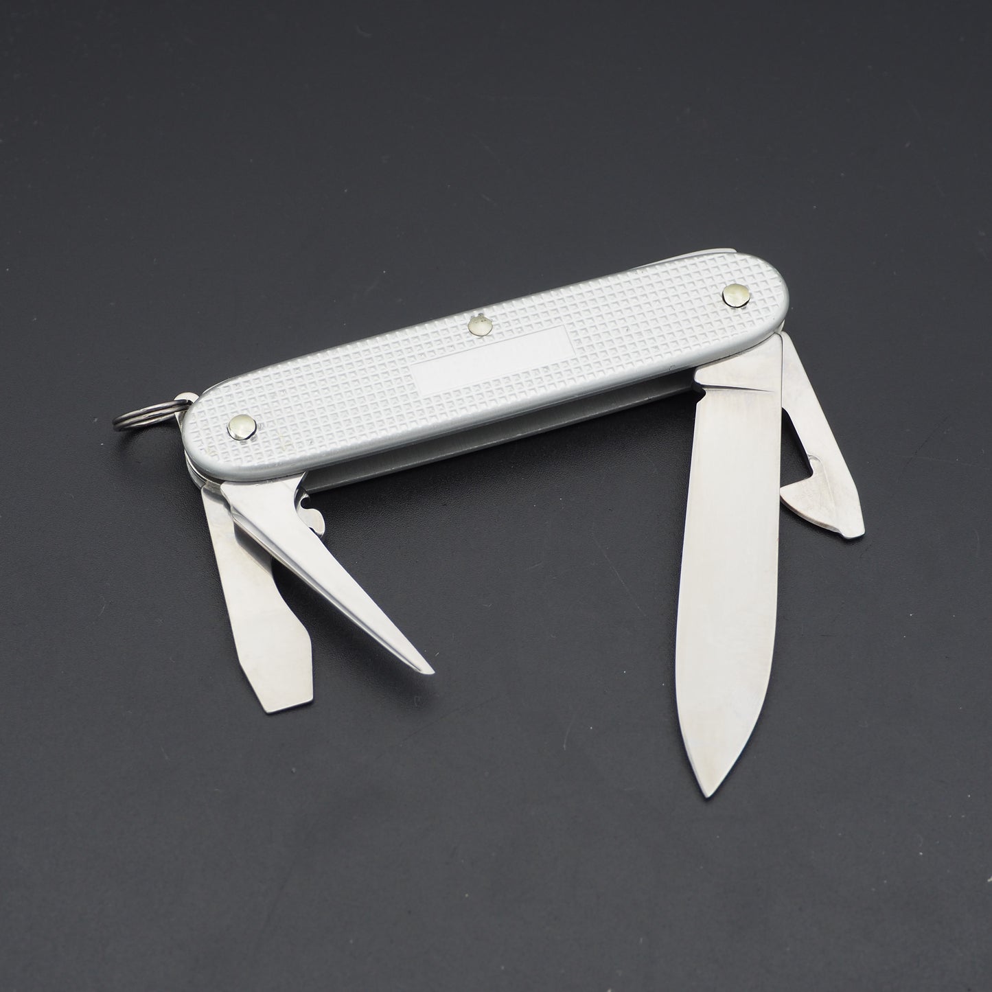 Victorinox Pioneer red 0.8201.26 (NEW)