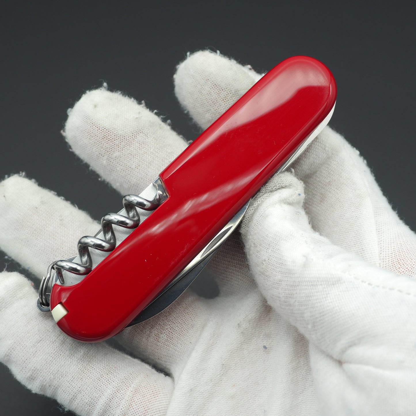 Victorinox Huntsman red 1.3713 (NEW)