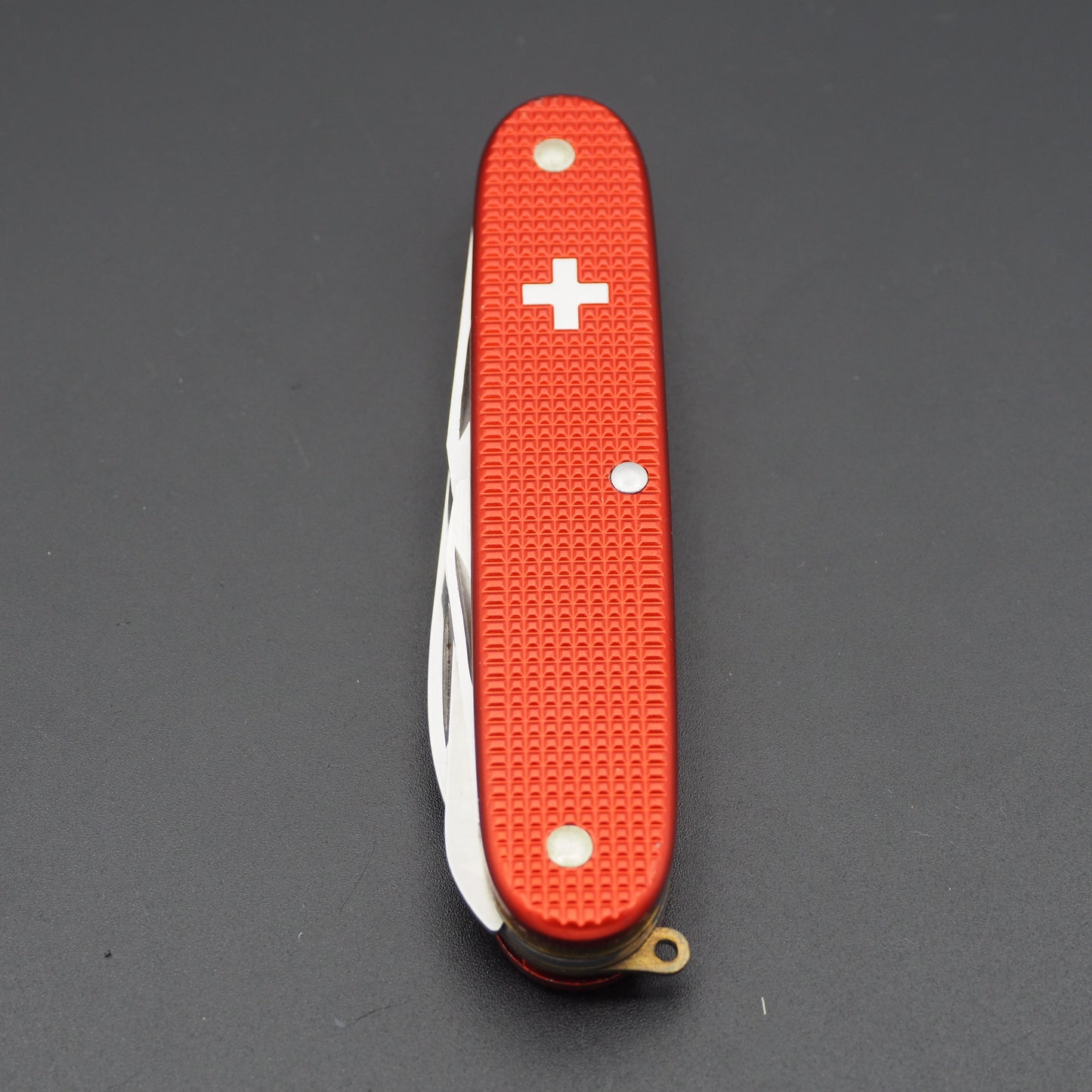 Victorinox Farmer Alox OC Red GEBRAUCHTER Messingliner mit Werbung: Coutellerie du Mont-Blanc, Geneve