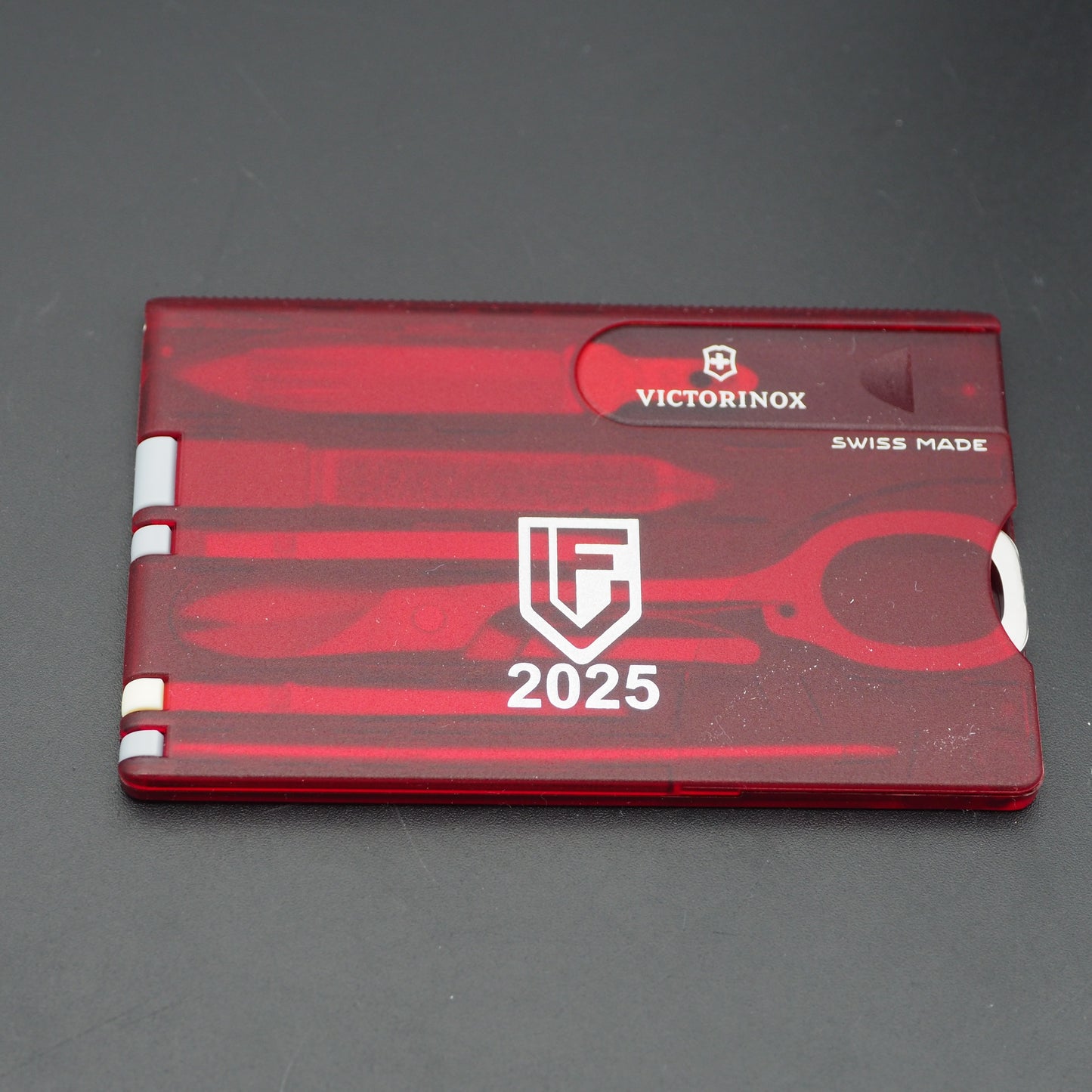 Pre-Order / Vorbestellung Victorinox SwissCard VF 2025 0.7100.TR2 red (NEW)