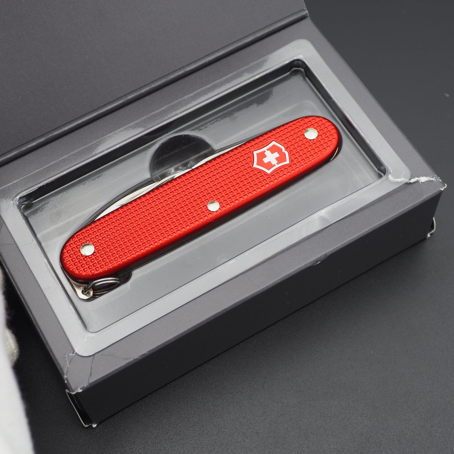 Victorinox Alox Limited Edition 2018 Pioneer 93mm Berry Red