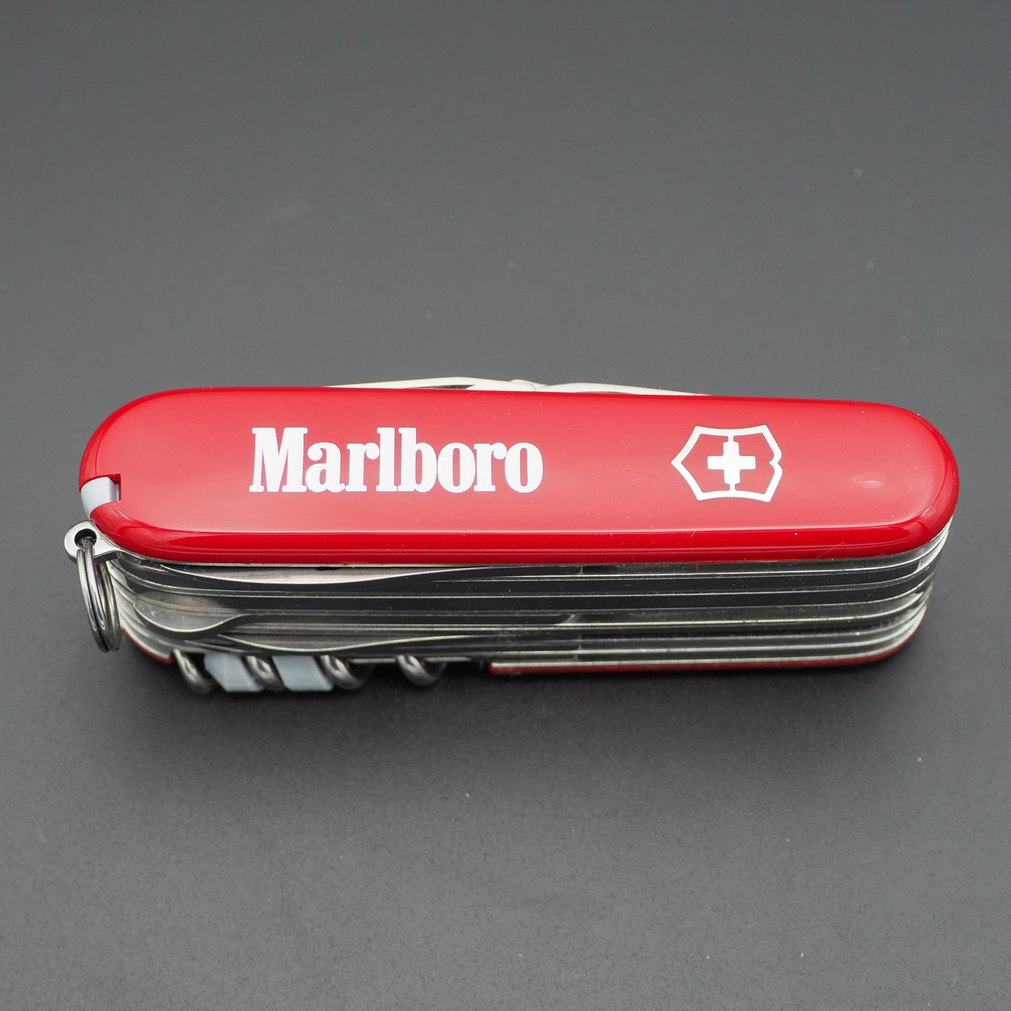 Victorinox Marlboro Swiss Champ Swiss Army Knife like NEW (box damaged)