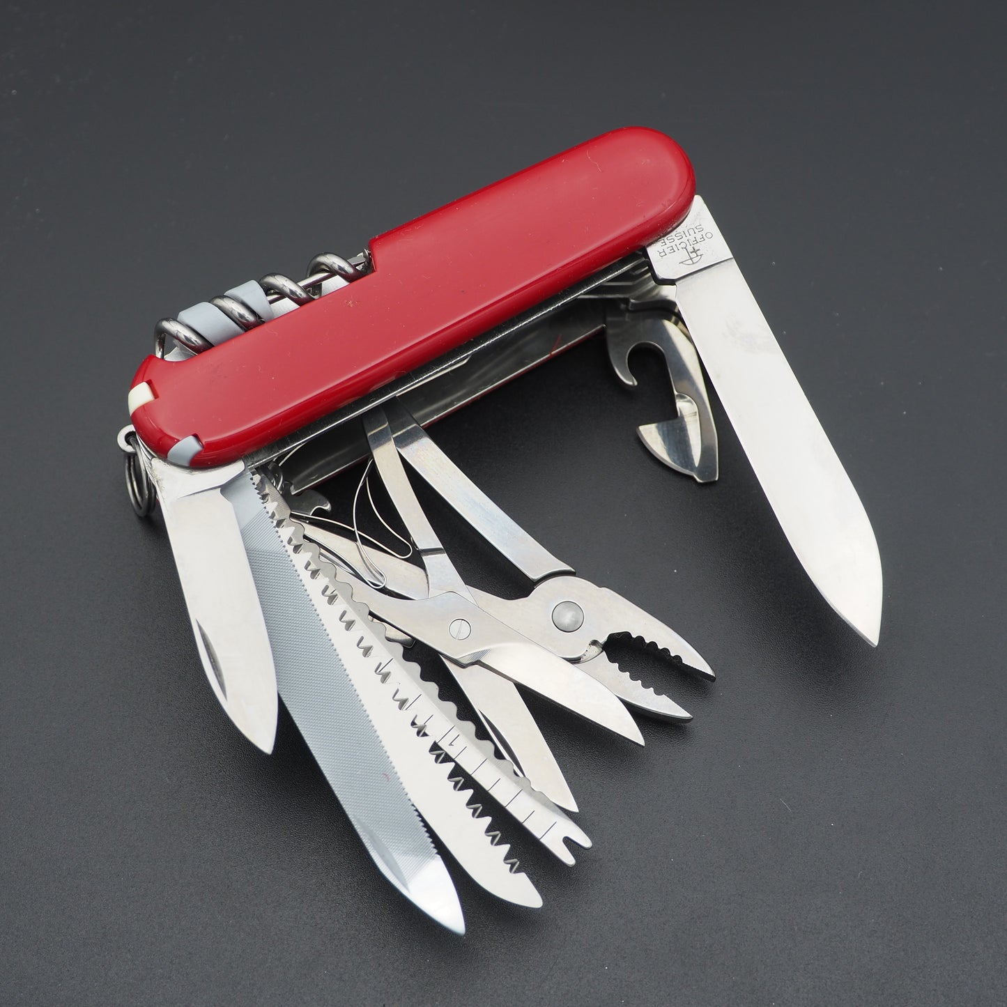 Victorinox Marlboro Swiss Champ Swiss Army Knife like NEW (box damaged)