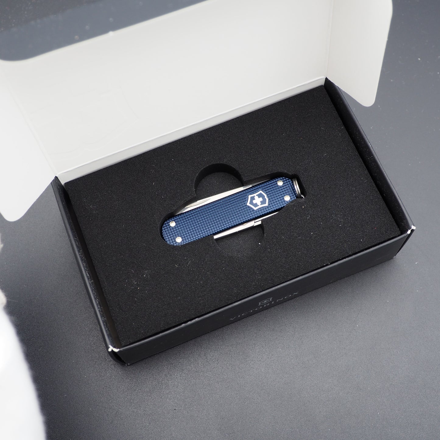 Victorinox Classic 2015 Limited Edition Special Edition Knife is like New