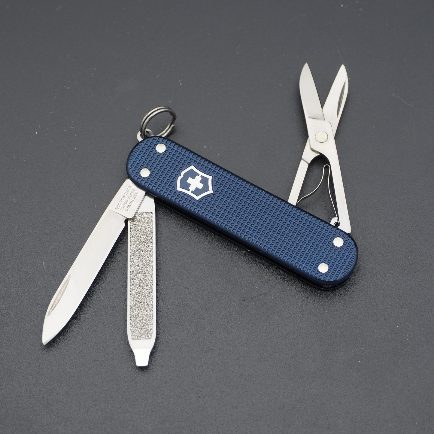 Victorinox Classic 2015 Limited Edition Special Edition Knife is like New