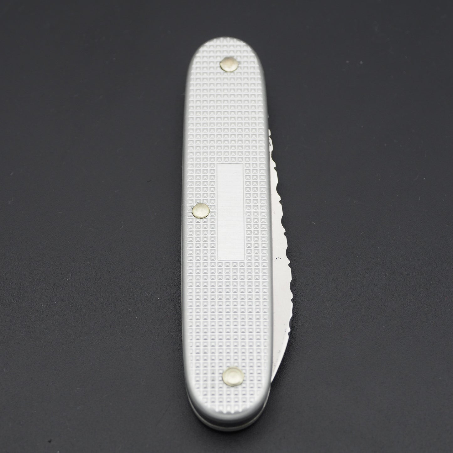 Victorinox wie NEU Solo mit Tom Stratton Filework (ohne Box)