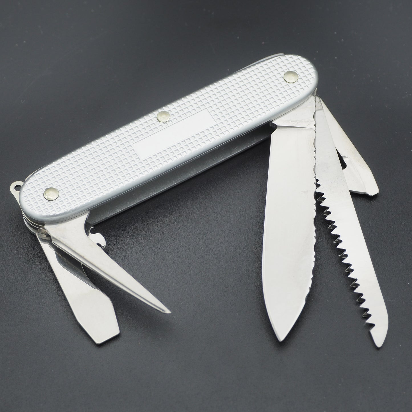 Victorinox wie NEU Farmer Silver Tom Stratton Filework (ohne Box)