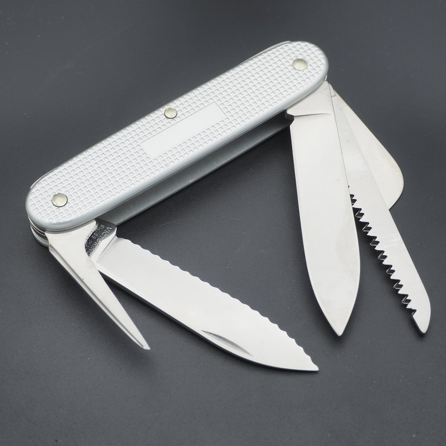 Victorinox like NEW SwissBianco Carver 1 of 100 (without box)