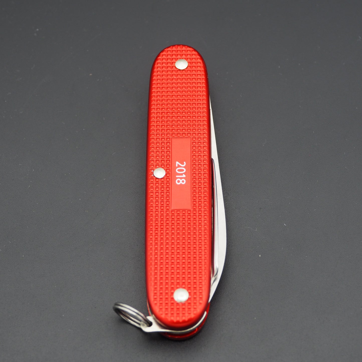 Victorinox Alox Limited Edition 2018 Pioneer 93mm Berry Red (damaged box)