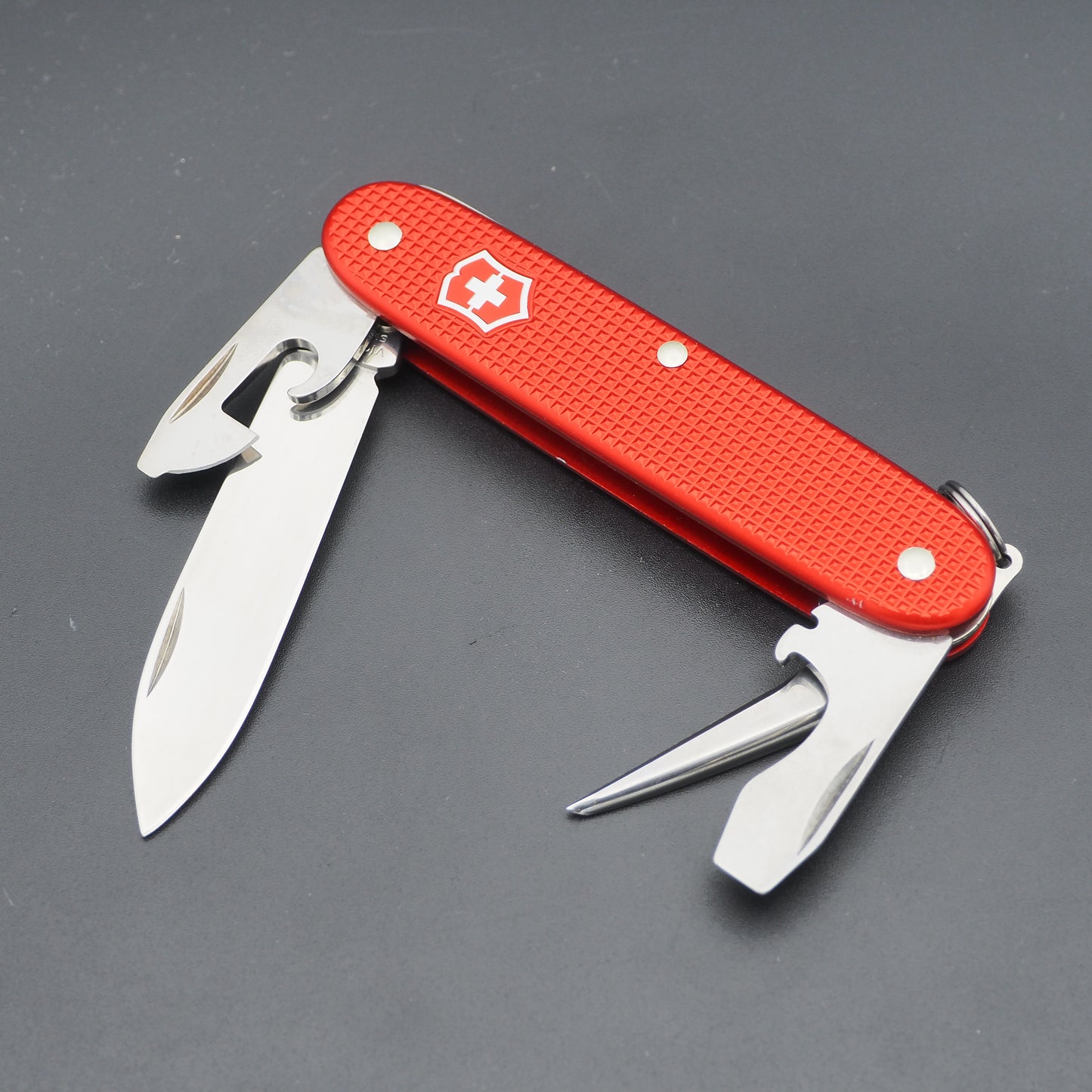 Victorinox Alox Limited Edition 2018 Pioneer 93mm Berry Red (damaged box)