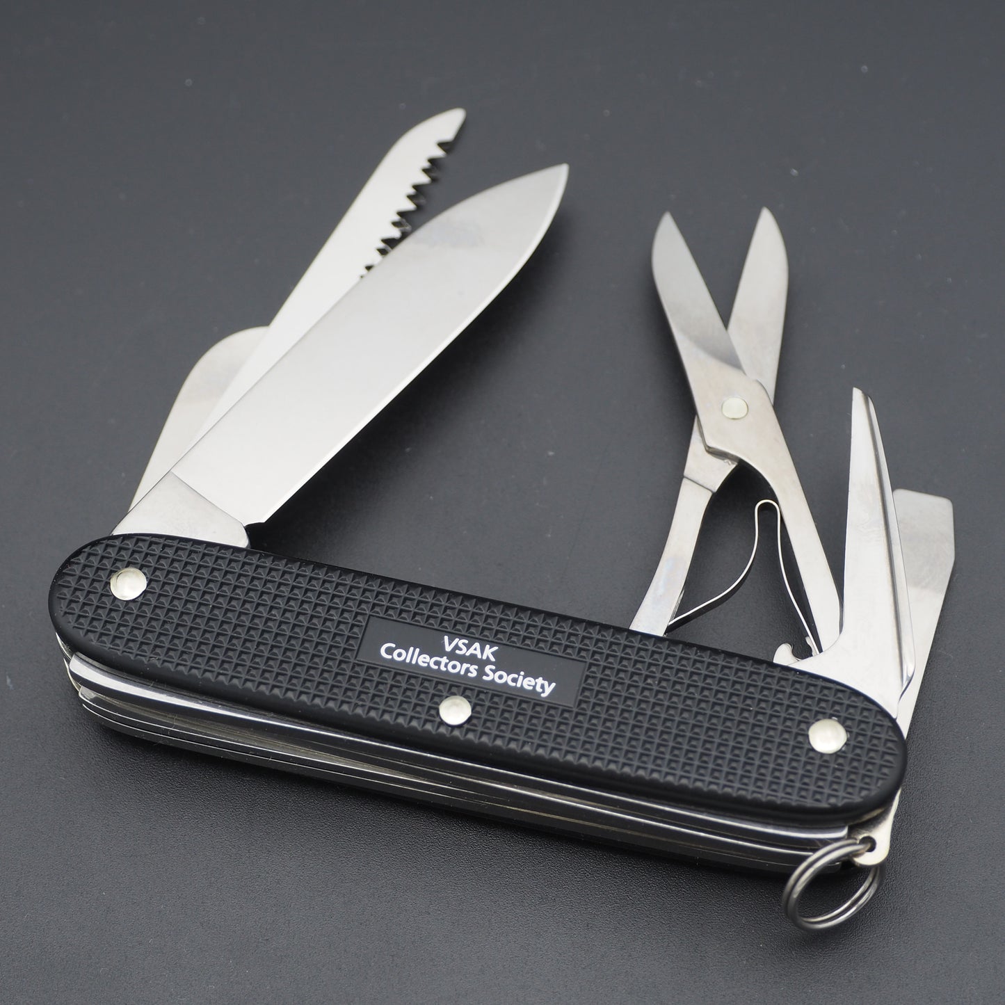 Victorinox VSAKCS Group Knife 2022 Mountaineer X