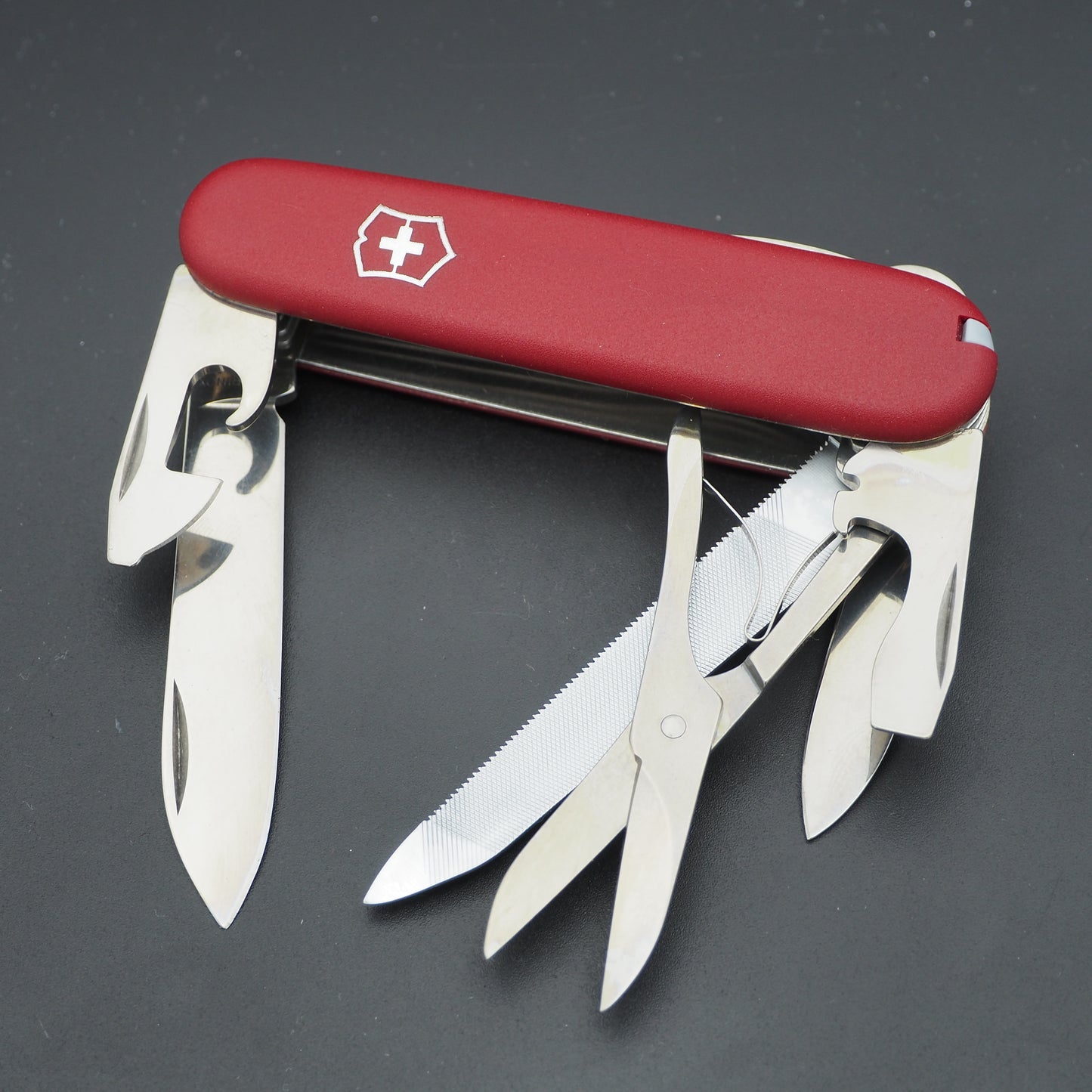 Victorinox Mountaineer NEU aus altem Lagerbestand ohne Ring und Box