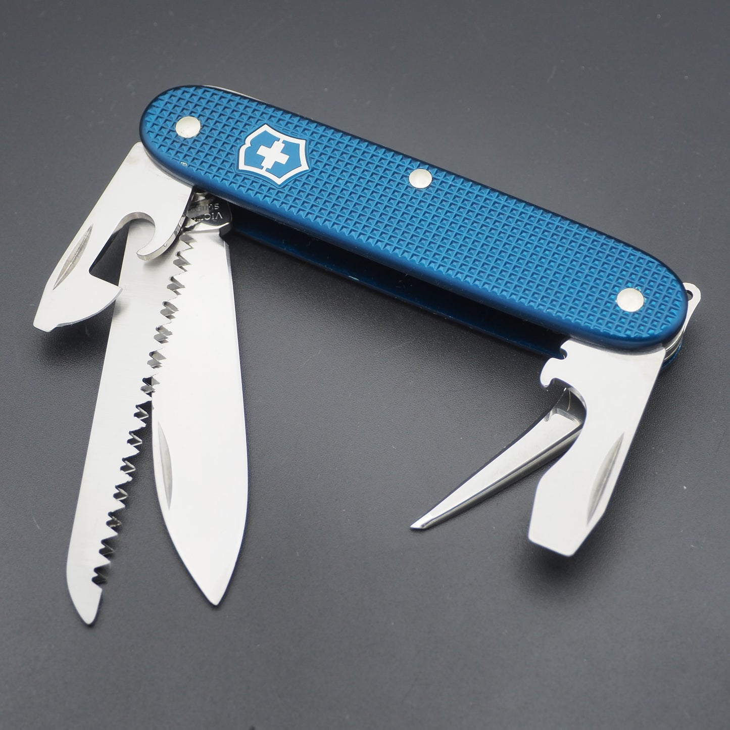 Victorinox Petrol Blue Farmer Schweizer Taschenmesser neuwertig NEU ohne Box