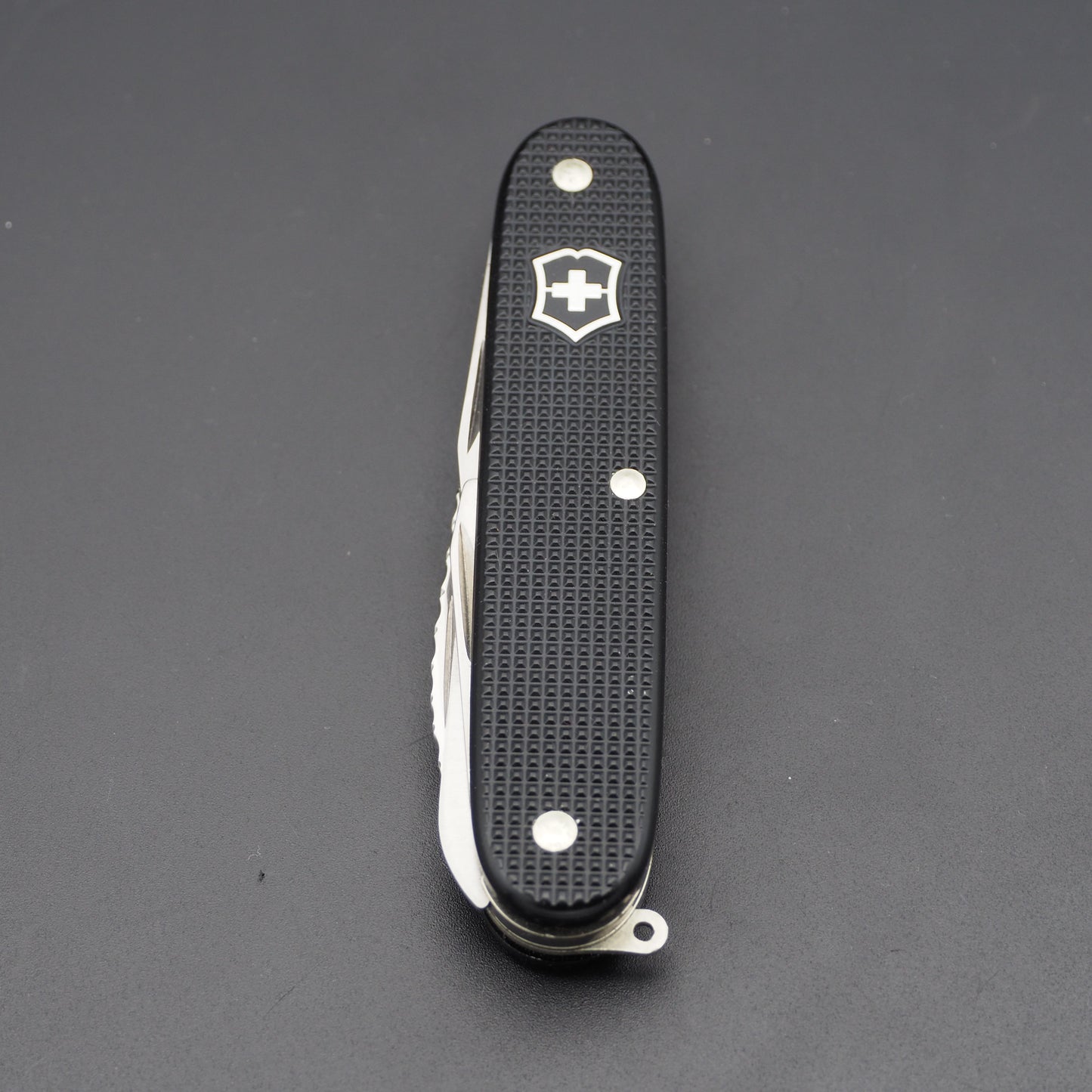 Victorinox Filework (Tom Stratton) Farmer Black Swiss Army mint NEW w/o Box