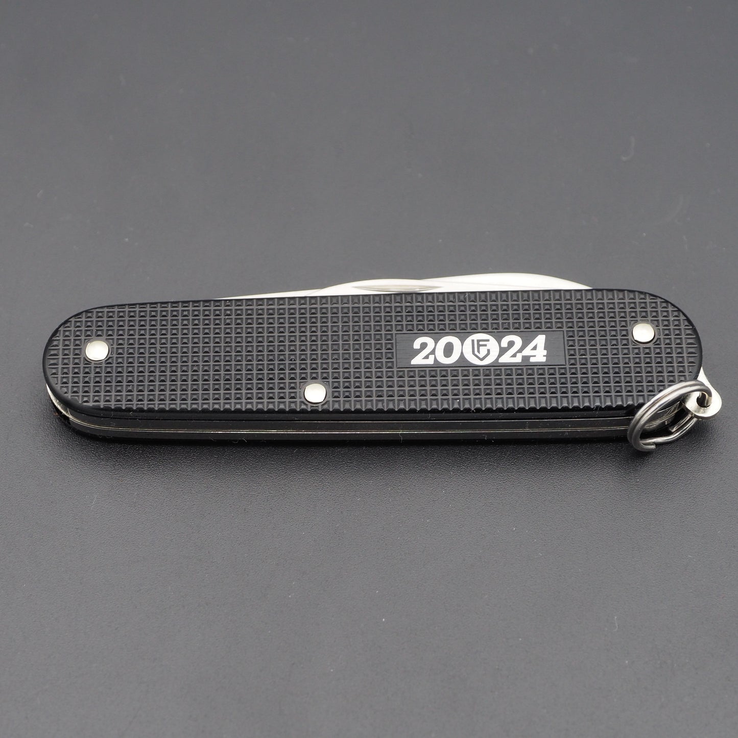 Victorinox Cadet II Alox Black Community Edition 2024