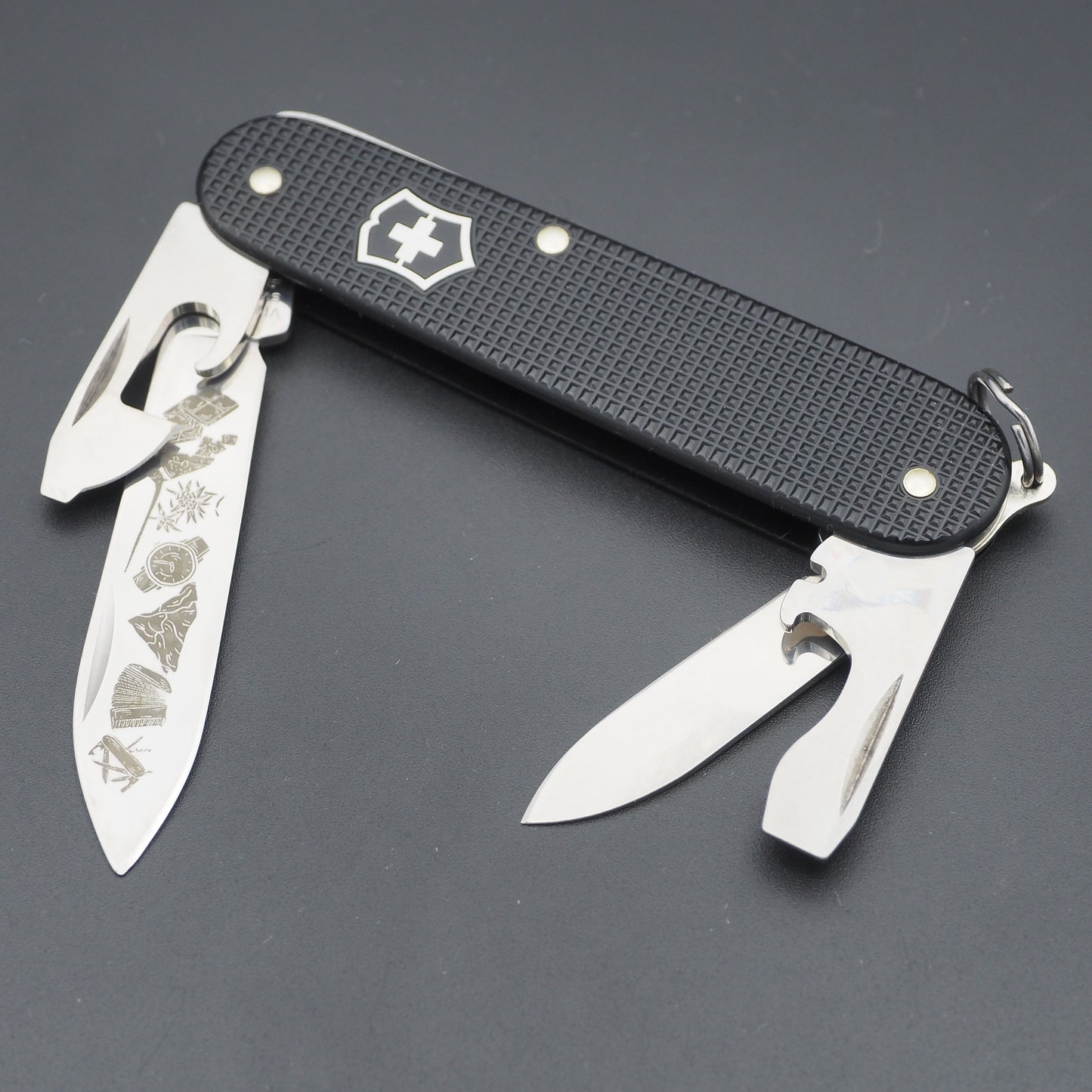 Victorinox Cadet II Alox Black Community Edition 2024