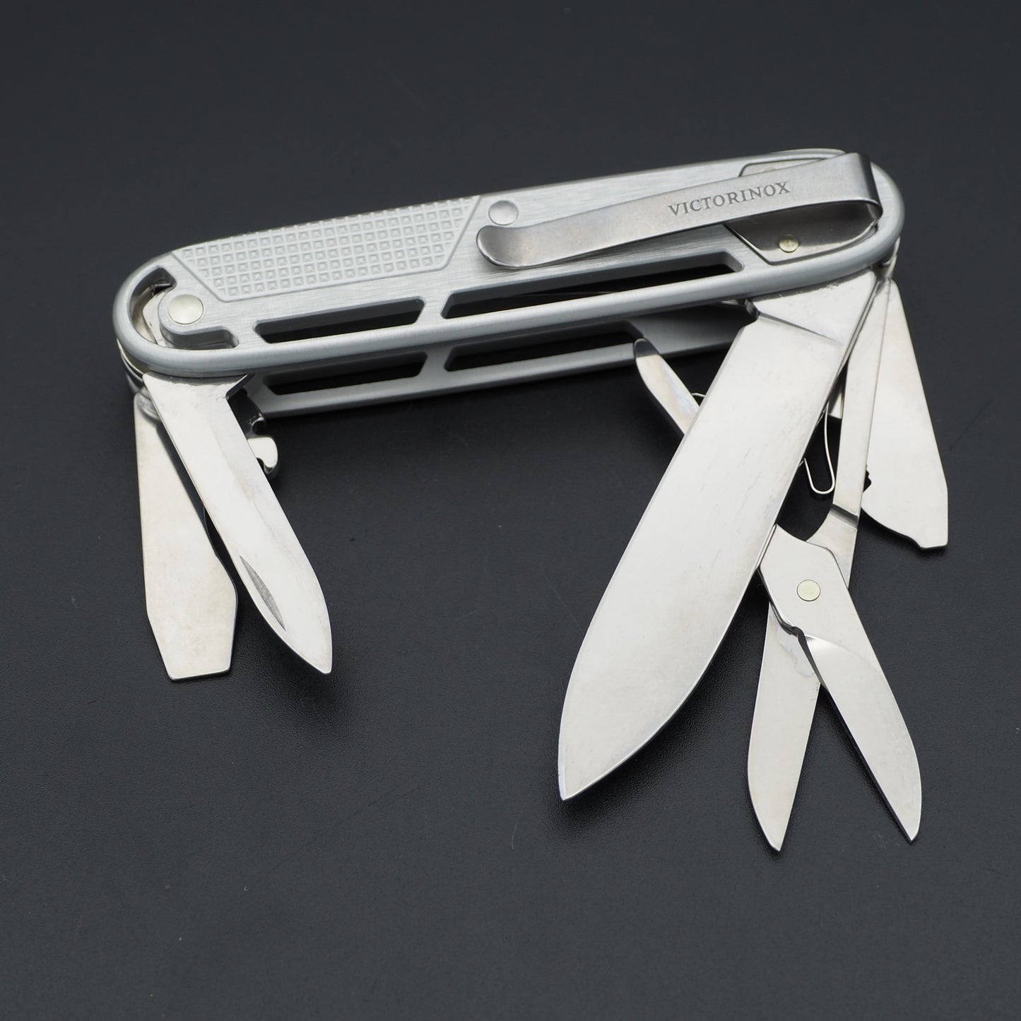 Victorinox Synergy X Alox Silver (NEW)
