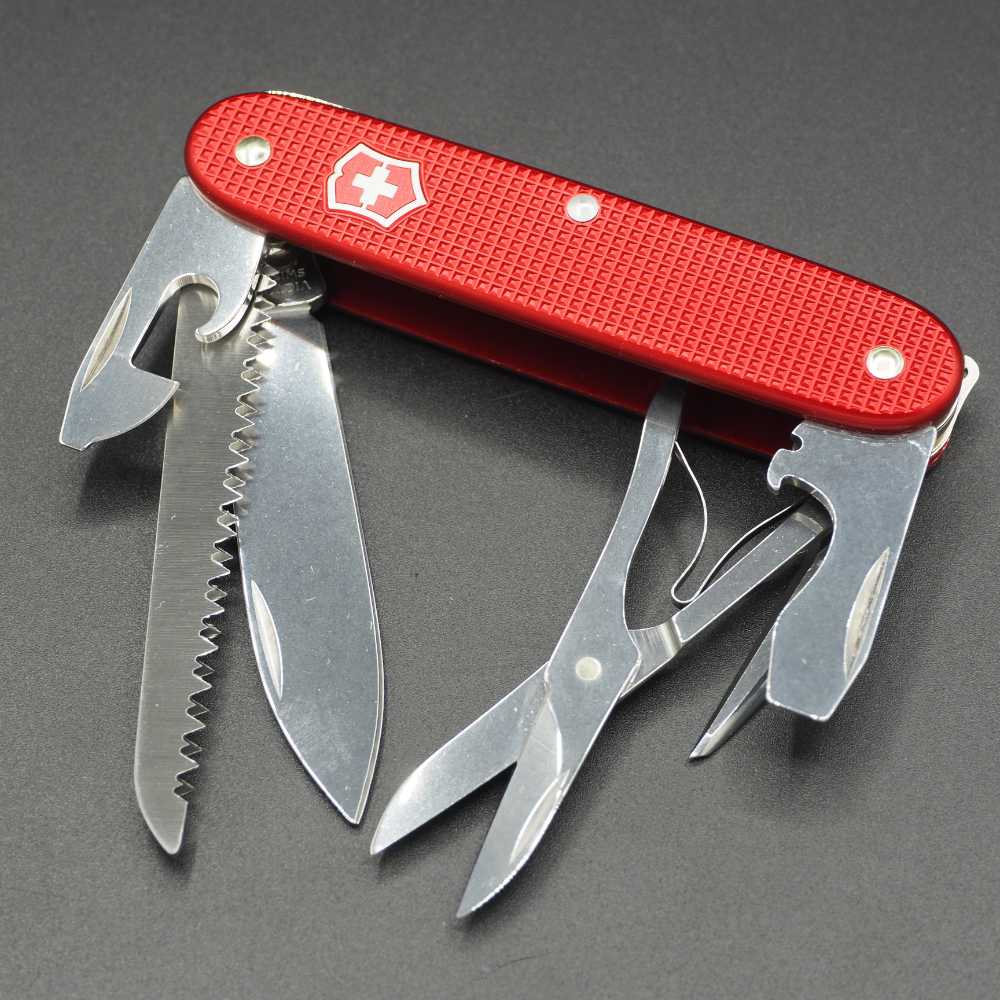 Victorinox Farmer X Alox Red The Sharp Knife Club Edition