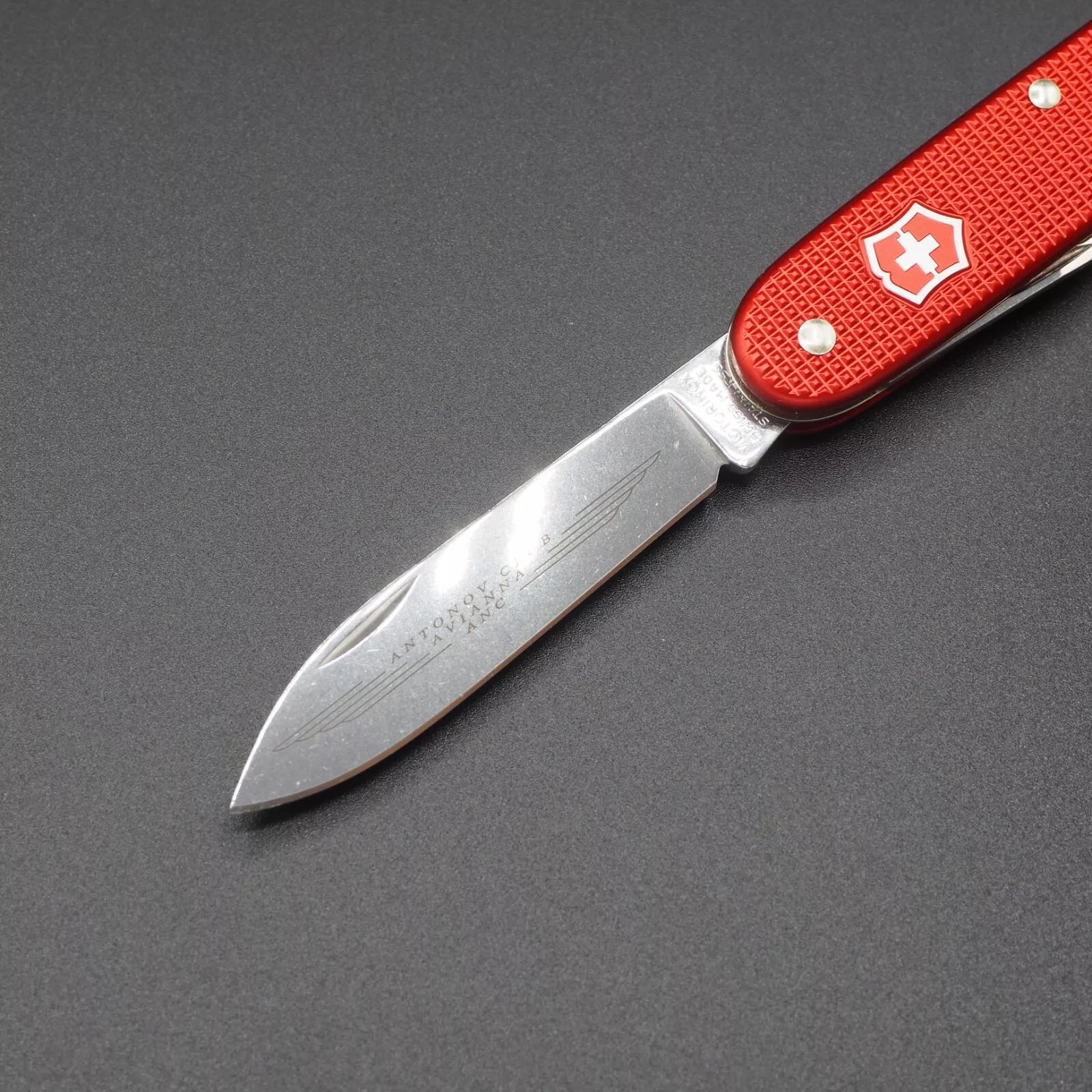Victorinox Alox Pioneer AH-2 Swiss Knife | Red Swiss Army Knife Victorinox Alox Pioneer AH-2 Swiss Knife | Red Swiss Army Knife