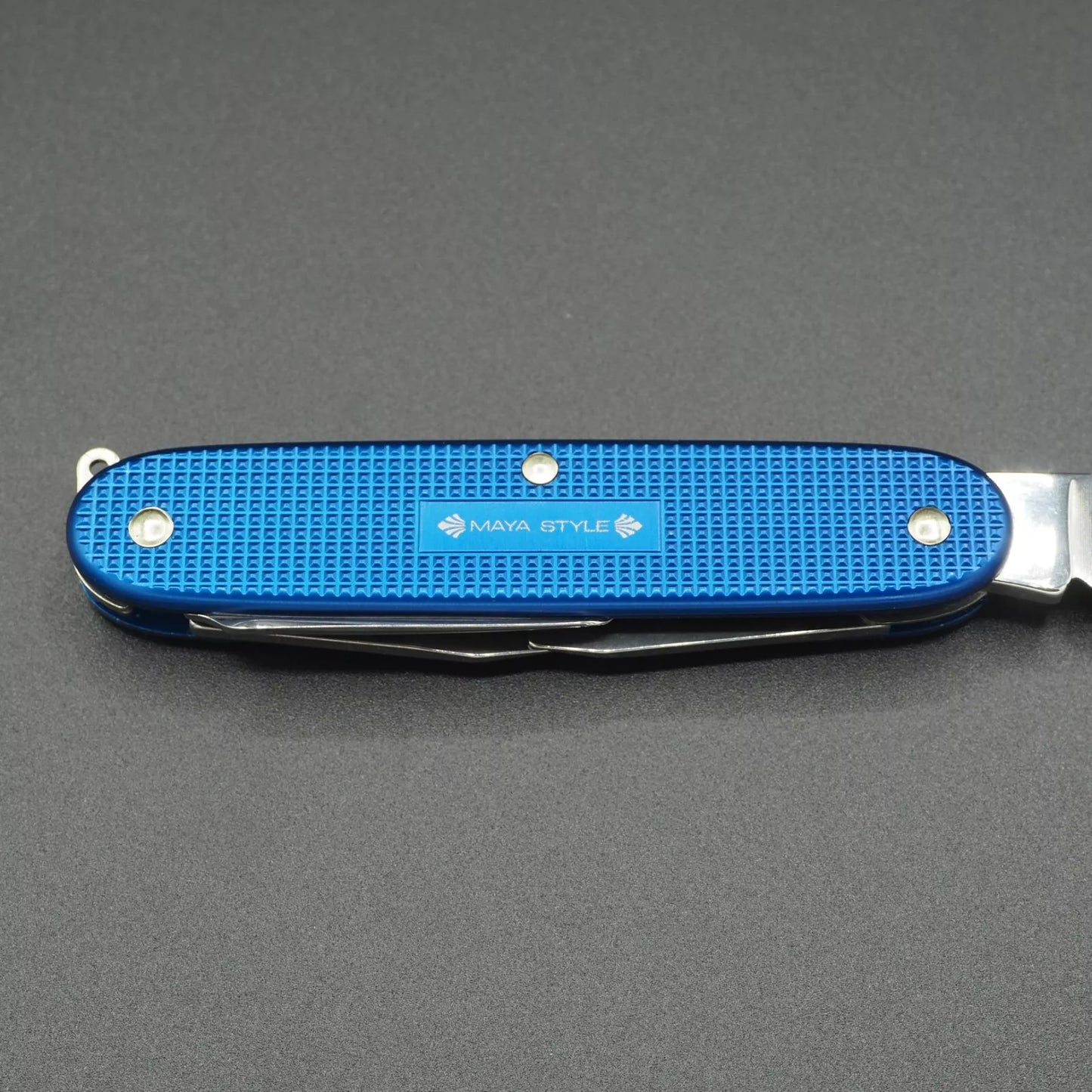 Victorinox Pioneer Alox Blue Maya Style Limited Special Edition NEW w/o box