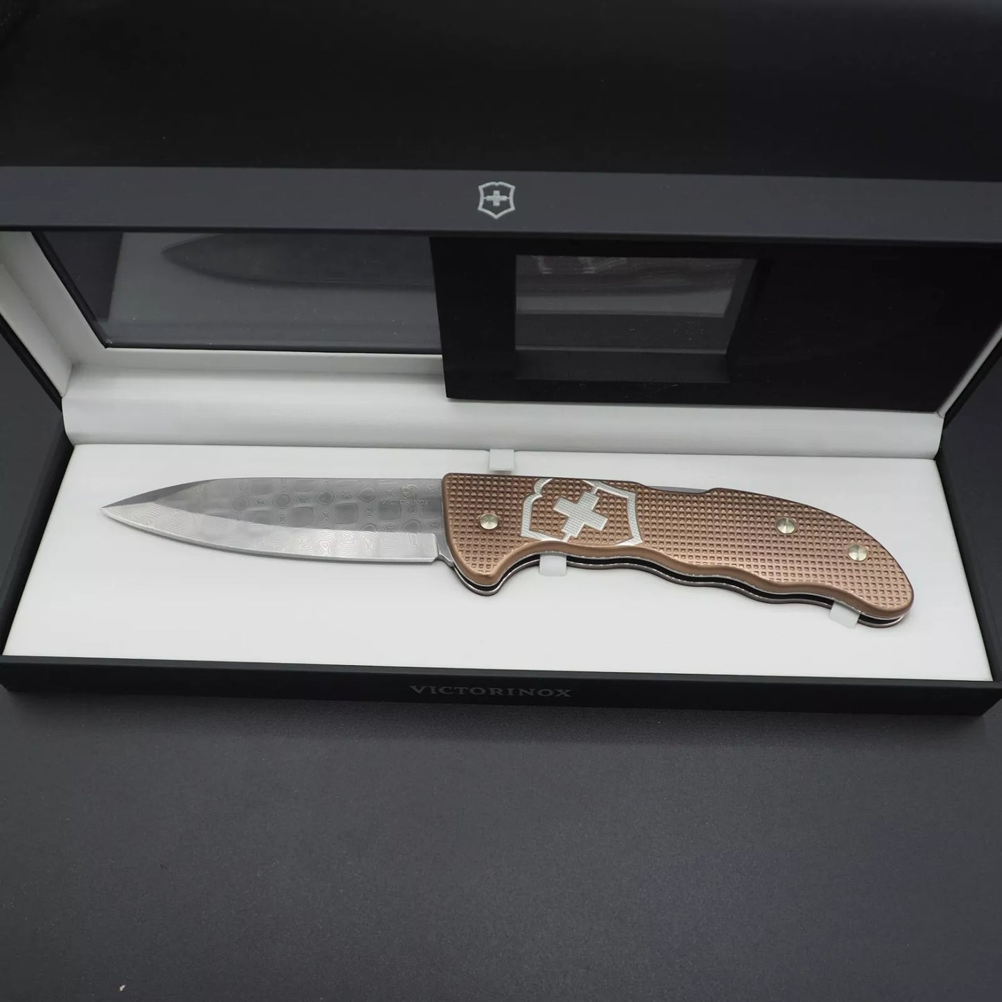 Victorinox Hunter Pro Damascus Alox 2020 Damast Schweizer Taschenmesser NIB