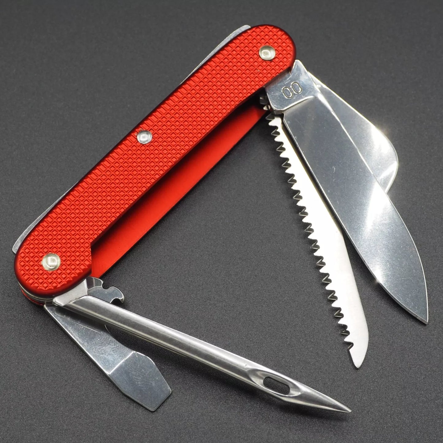 Victorinox First Mate OC 00 Old Cross Red Swiss Army mint NEW w/o Box