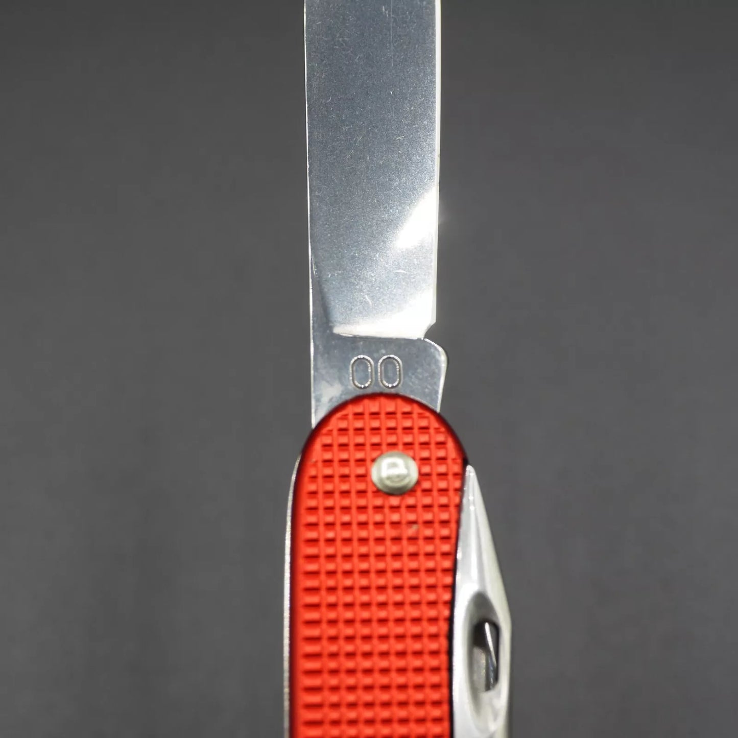 Victorinox First Mate OC 00 Old Cross Red Swiss Army mint NEW w/o Box