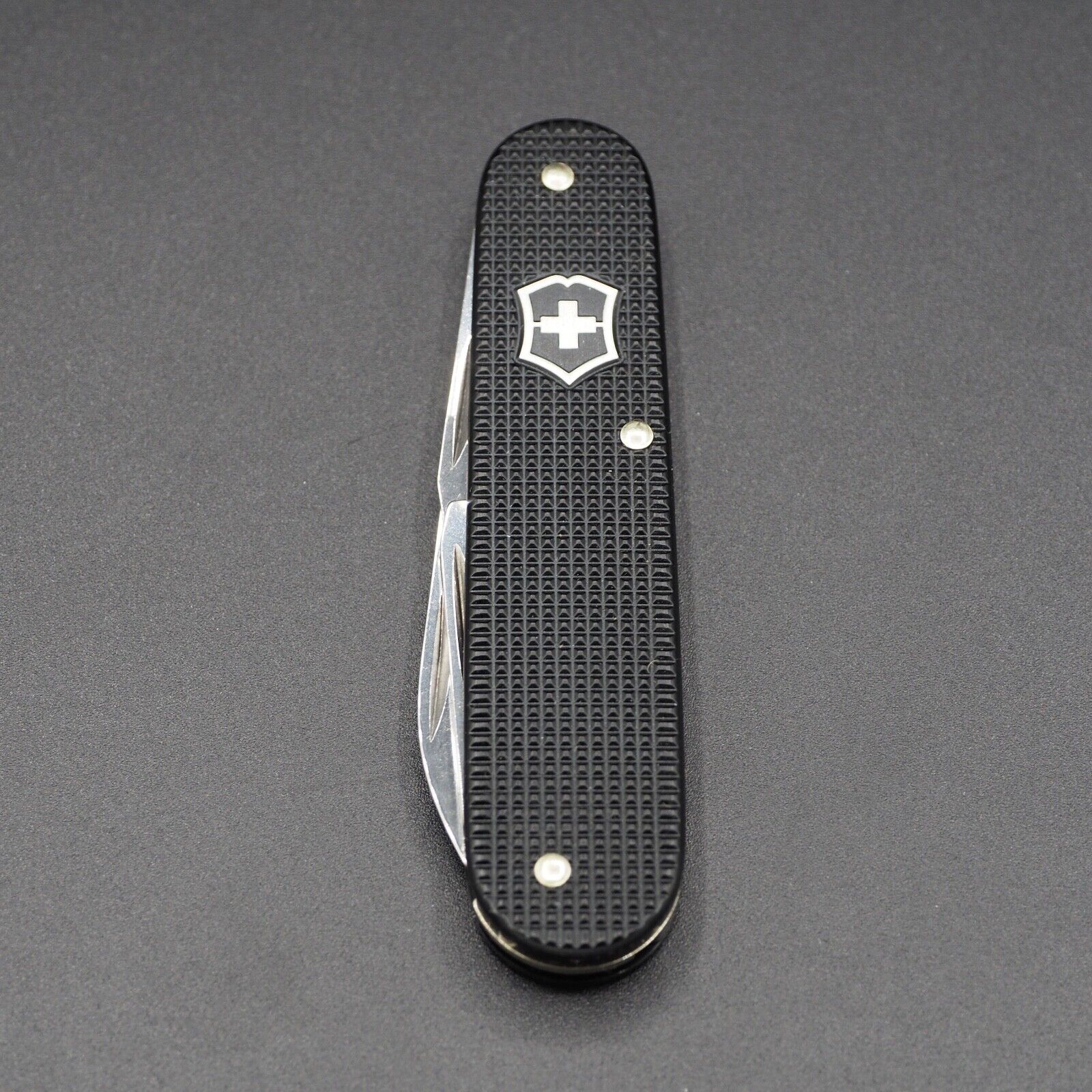 Victorinox Cadet Alox Pioneer Alox Black Victorinox Cadet Color
