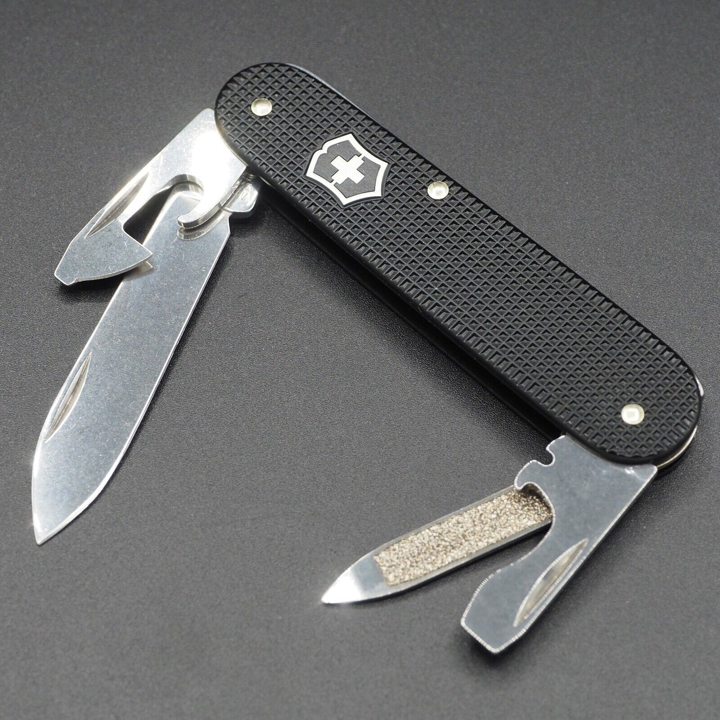 Victorinox Cadet Color Alox Black Special Edition 2012 wird nicht mehr hergestellt