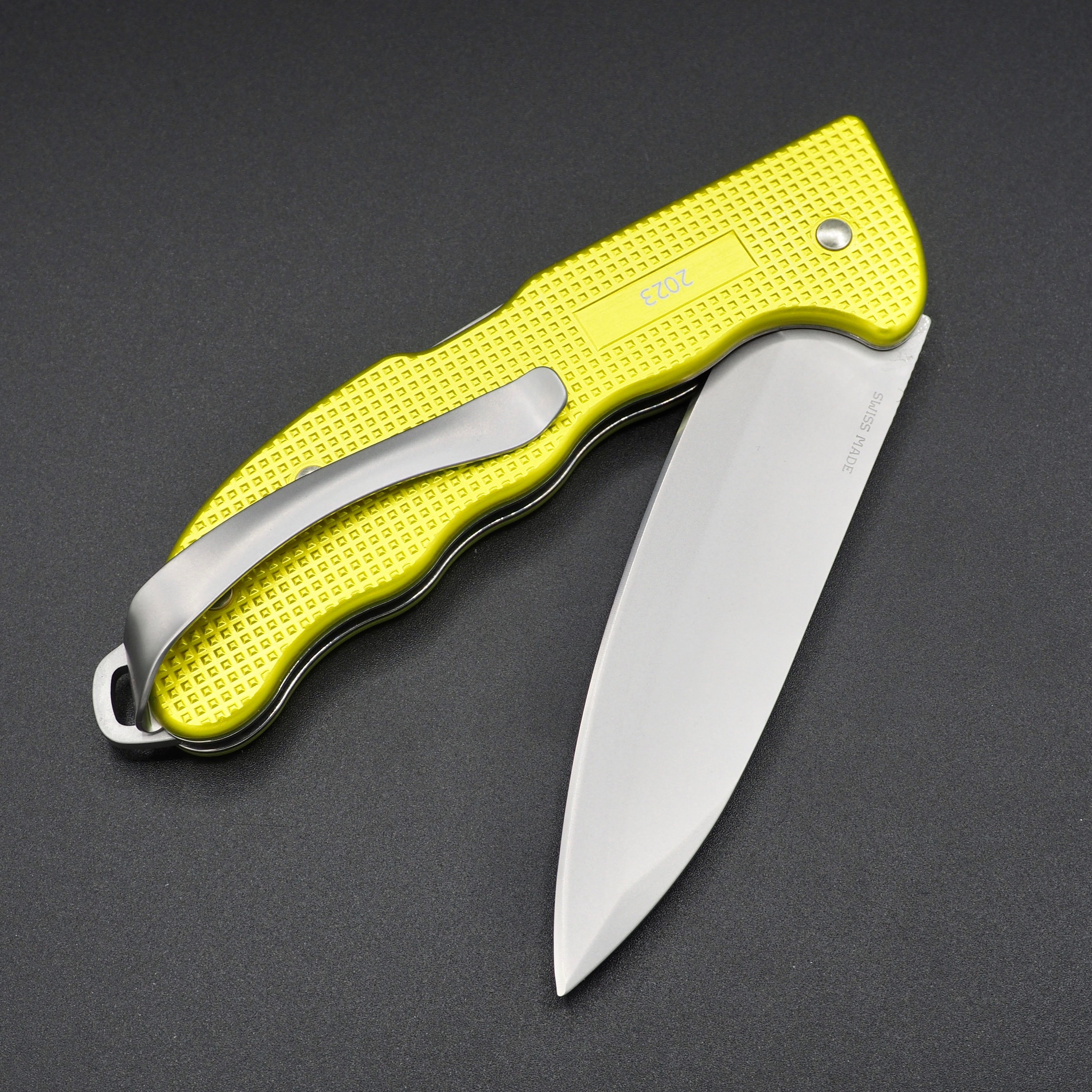 Swiss army knife online yellow