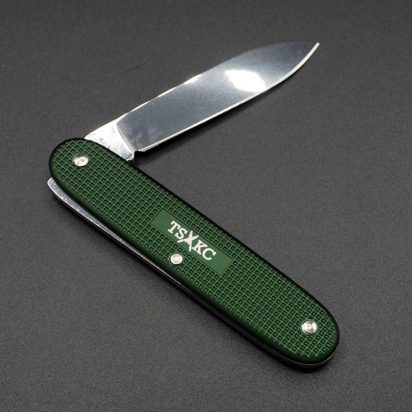 Victorinox Solo 93 mm Alox The Sharp Knife Club Edition Grün