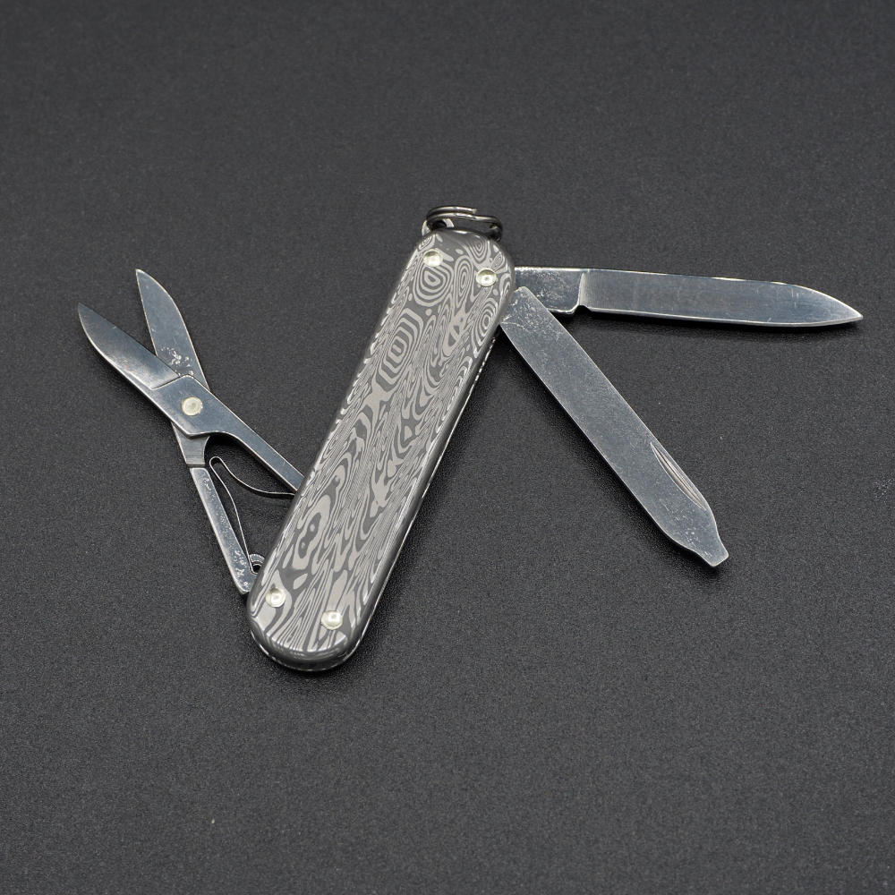 Classic Brilliant Damast Knife | Army Knife | The Sharp Knife Club